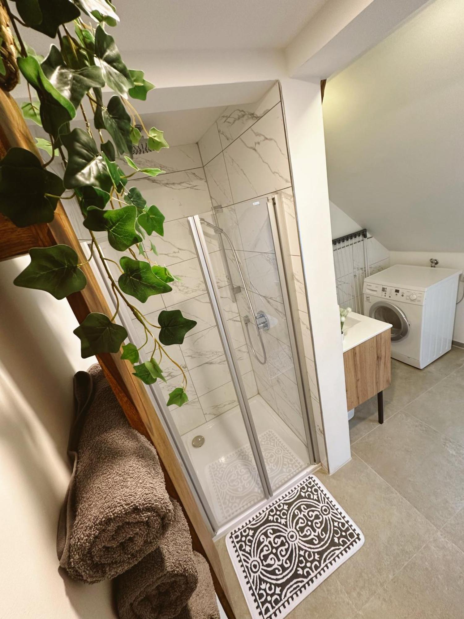 Ferienwohnung Samy Sommeraktion 2025 Bayreuth Esterno foto